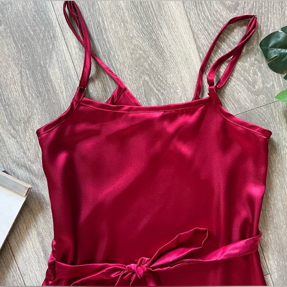 Omighty Mini “Silk” Surplice Wrap Dress in Red Wine. Size M NWOT! - Picture 6 of 11